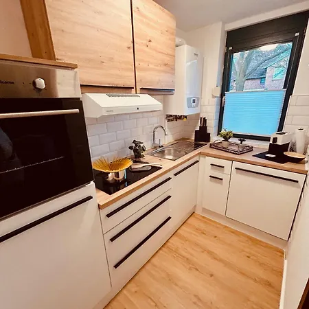 7033 Haus Wellengang * Dahme (Schleswig-Holstein)